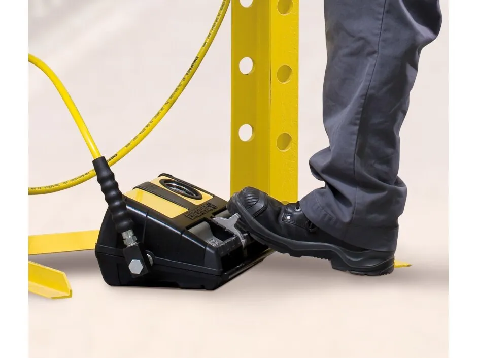 Enerpac XLP256XA11GU 25 Ton Workshop Hydraulic Press, RC256 Single-Acting Cylinder, XA11G Air Pump