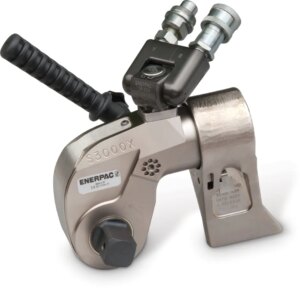Enerpac S3000PX Square Drive Hydraulic Torque Wrench with Pro Series Swivel 3225 ft lbs Torque 1 in Square Drive